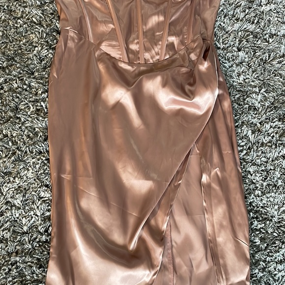 PLT corset midi dress - Picture 5 of 10